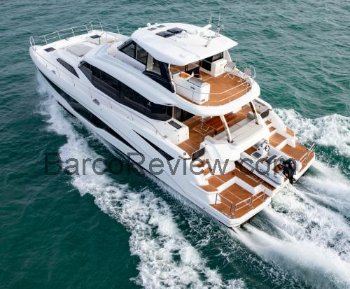 Aquila 70 Power Catamaran ficha técnica y opiniones